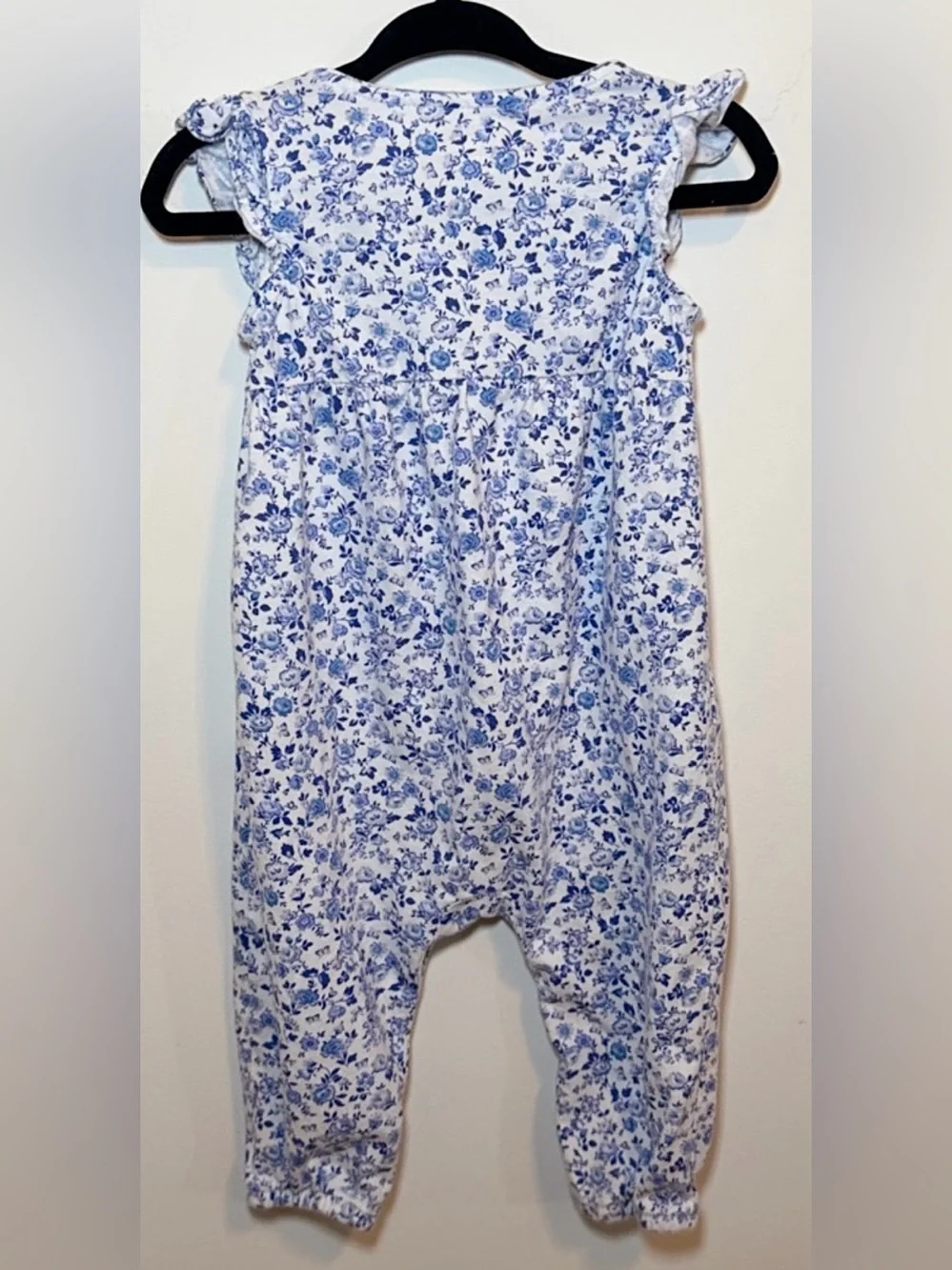 GAP baby blue